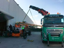 Agrutrans alquiler de grúas 51