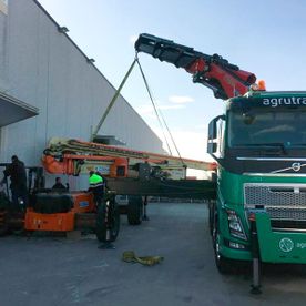 Agrutrans alquiler de grúas 51
